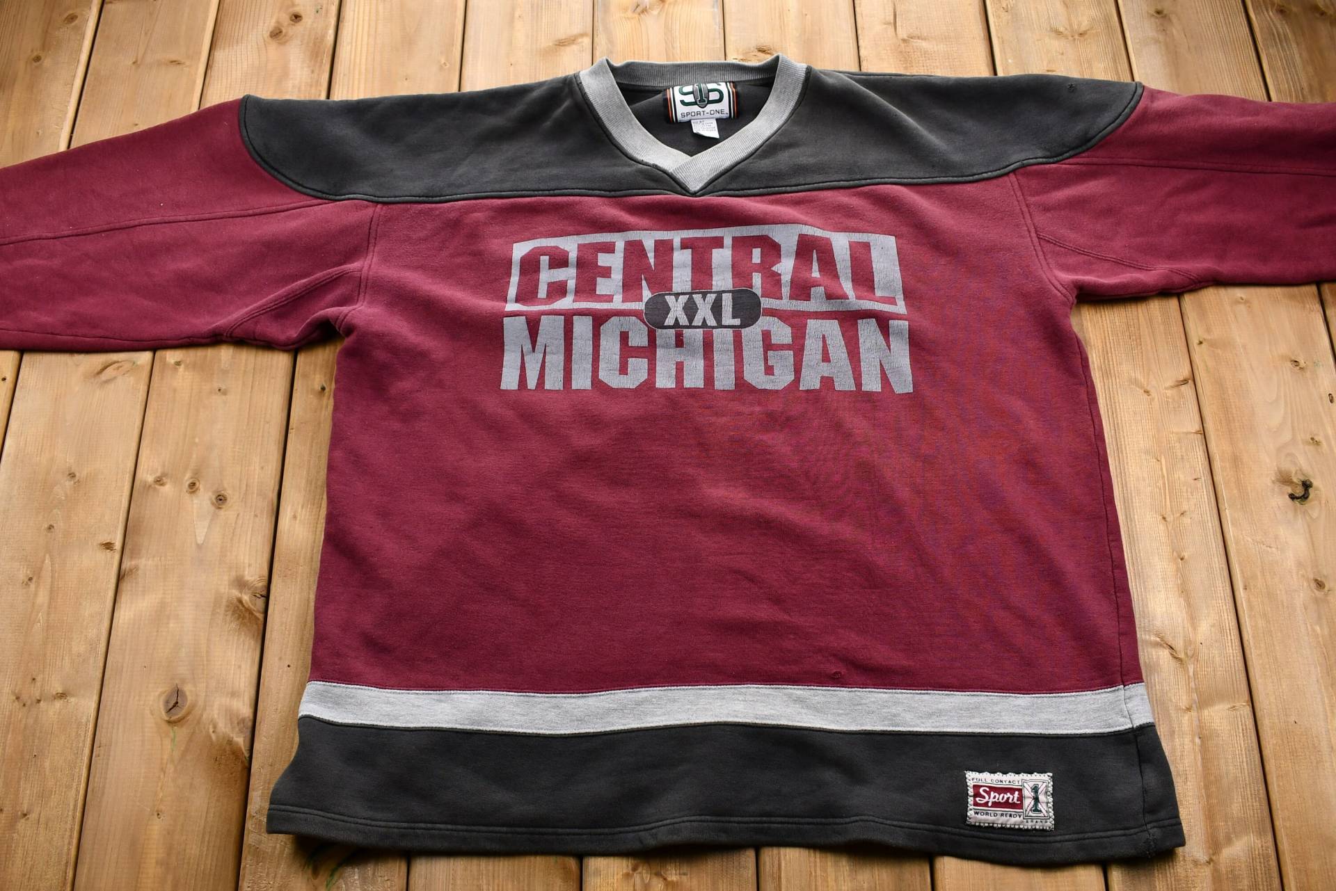 Vintage 1990Er Central Michigan Jersey-Stil Pullover/Sweatshirt Streetwear Athleisure Sportswear von Lostboysvintage