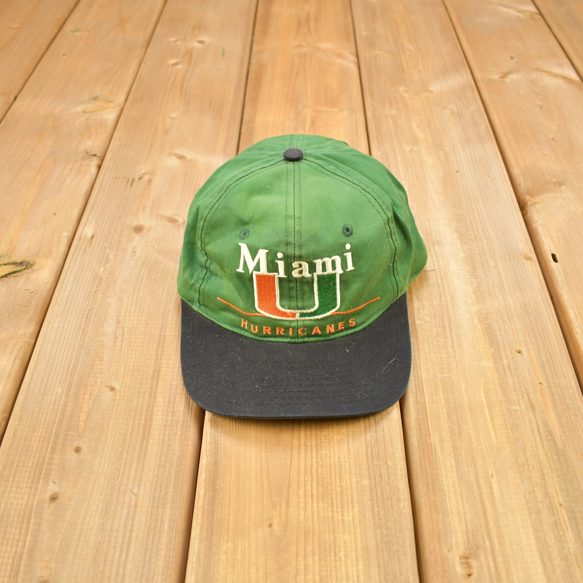 Vintage 1990Er Jahre University Of Miami Hurricanes Collegiate Twins Snap Back Hut/Osfa 90Er Bestickt von Lostboysvintage