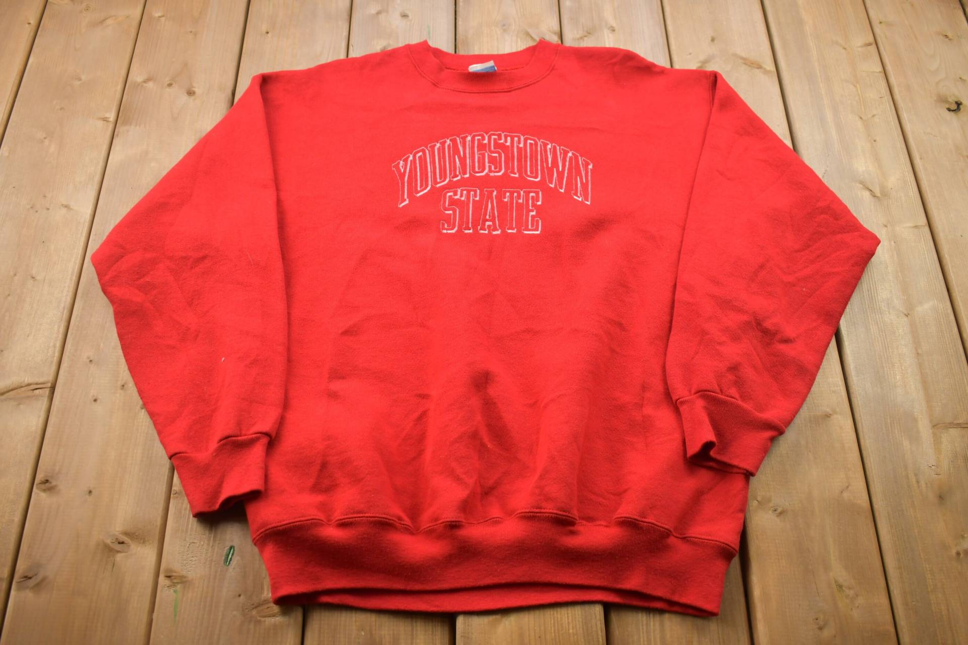 Vintage 1990Er Jahre Crable Sportswear Youngstown State University Penguins Collegiate Crewneck/Made in Usa Bestickt Ncaa Sweatshirt von Lostboysvintage