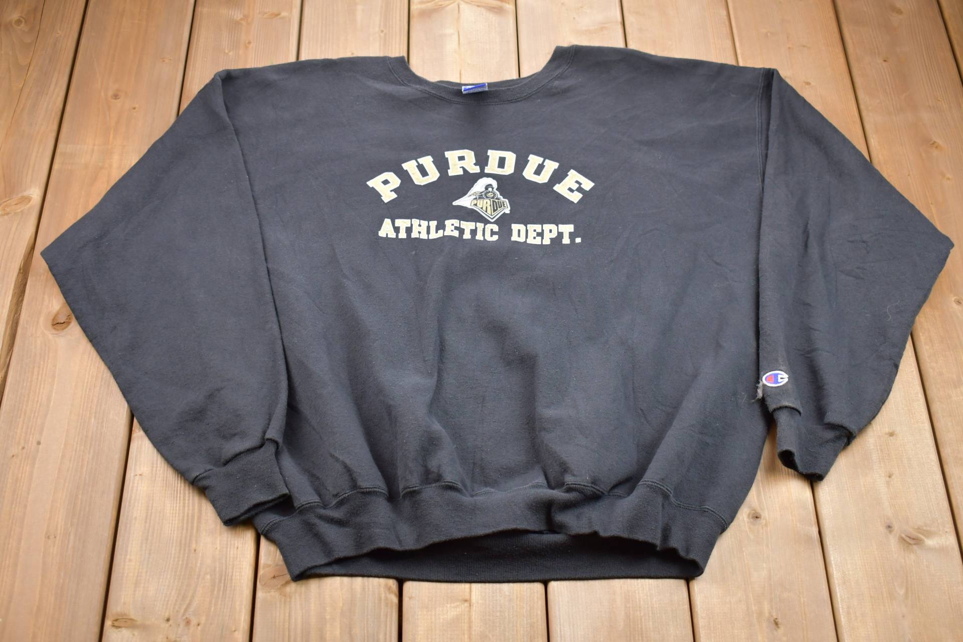 Vintage 1990S Champion Universität Von Purdue Collegiate Rundhalsausschnitt/Athletic Dept. Ngala Sweatshirt Sportswear Americana von Lostboysvintage