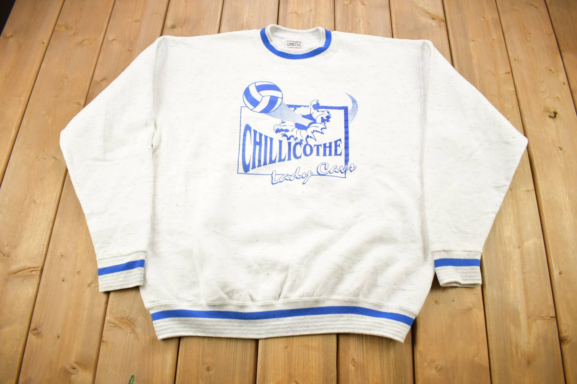 Vintage 1990S Chilicothe Lady Cavs Geripptes Sweatshirt Mit Rundhalsausschnitt/90S Crewneck Souvenir Streetwear Made in Usa Oneita von Lostboysvintage