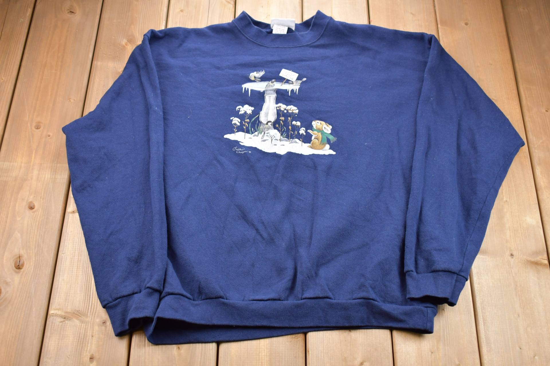 Vintage 1990S Endless Designs Winter Grafik Sweatshirt Mit Rundhalsausschnitt/90S Crewneck Souvenir Athleisure Made in Usa Süsse Tiere Vintage 1990S Endless Designs Winter Grafik Sweatshirt Mit Rundhalsausschnitt/90S Crewneck Souvenir Athleisure Made in Usa Süsse Tiere von Lostboysvintage