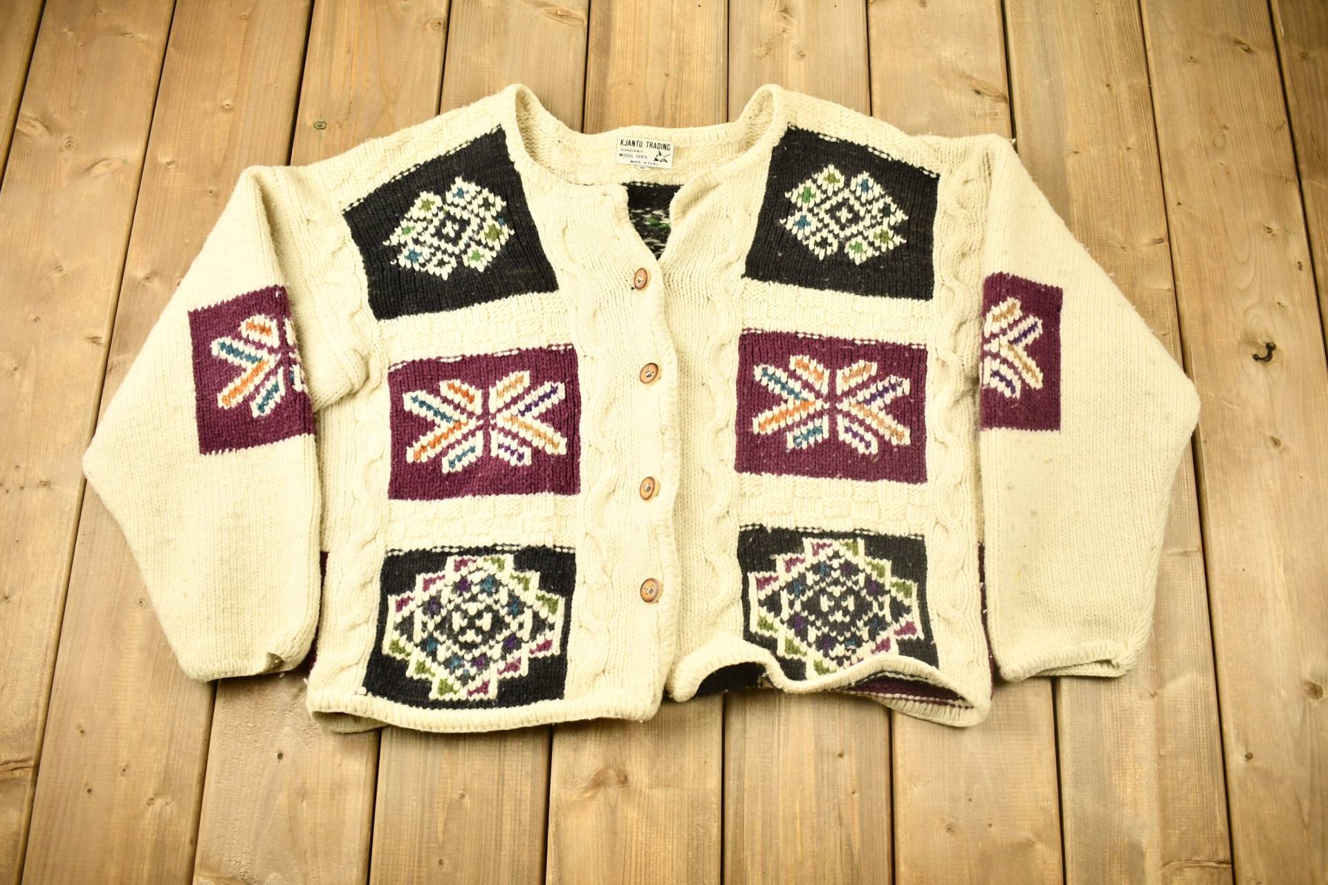 Vintage 1990S Kjantu Trading 100% Wolle Handgestrickte Strickjacke/Cardigan Button Up Patchwork von Lostboysvintage