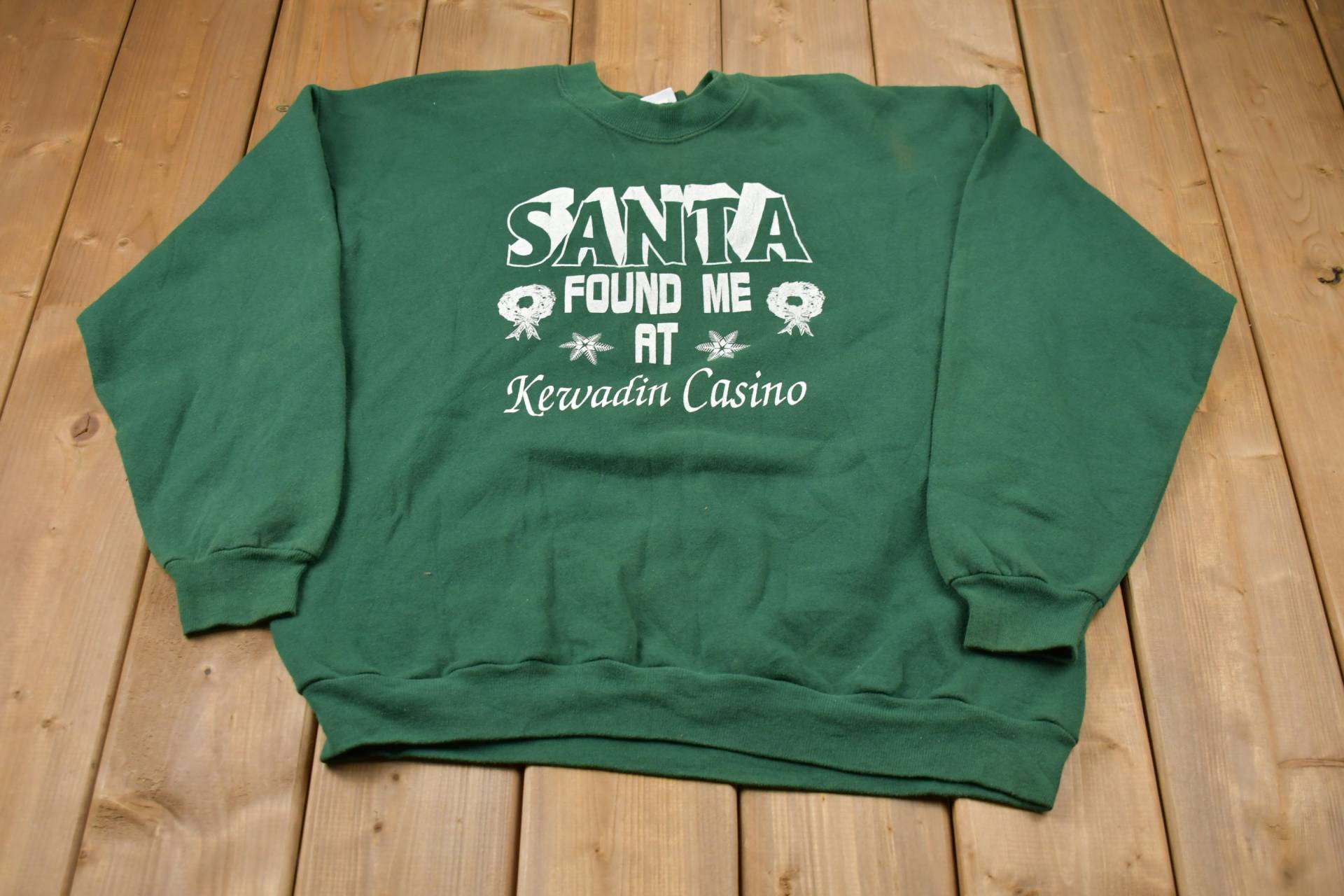 Vintage 1990Er Lee Made in Usa Santa Funny Quote Weihnachtspullover/90Er Urlaubs-Crewneck Wintermode Festlicher Grafikdruck von Lostboysvintage