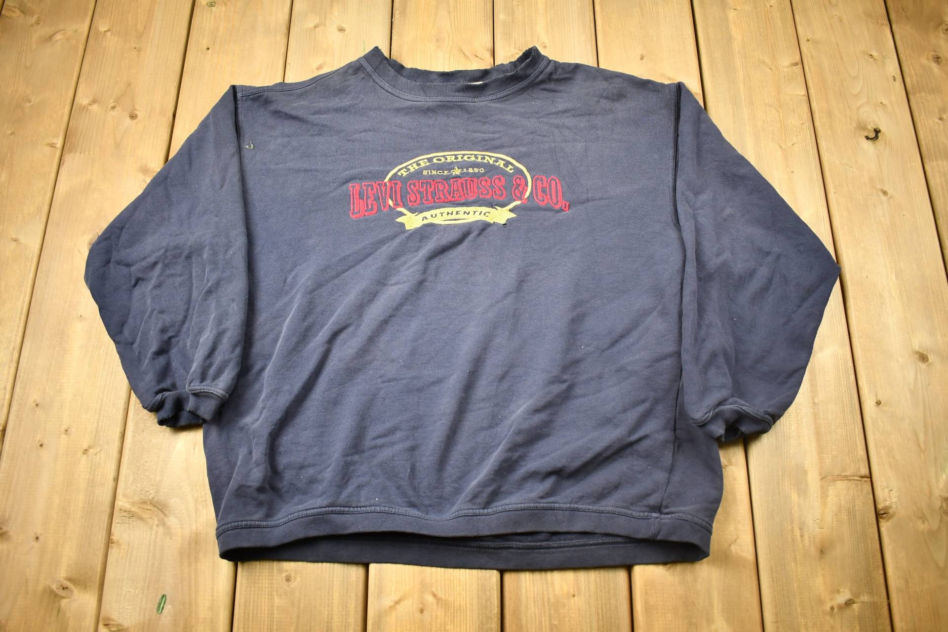 Vintage 1990S Levi's Damen Sweatshirt Mit Besticktem Rundhalsausschnitt/90S Crewneck Souvenir Athleisure Streetwear von Lostboysvintage