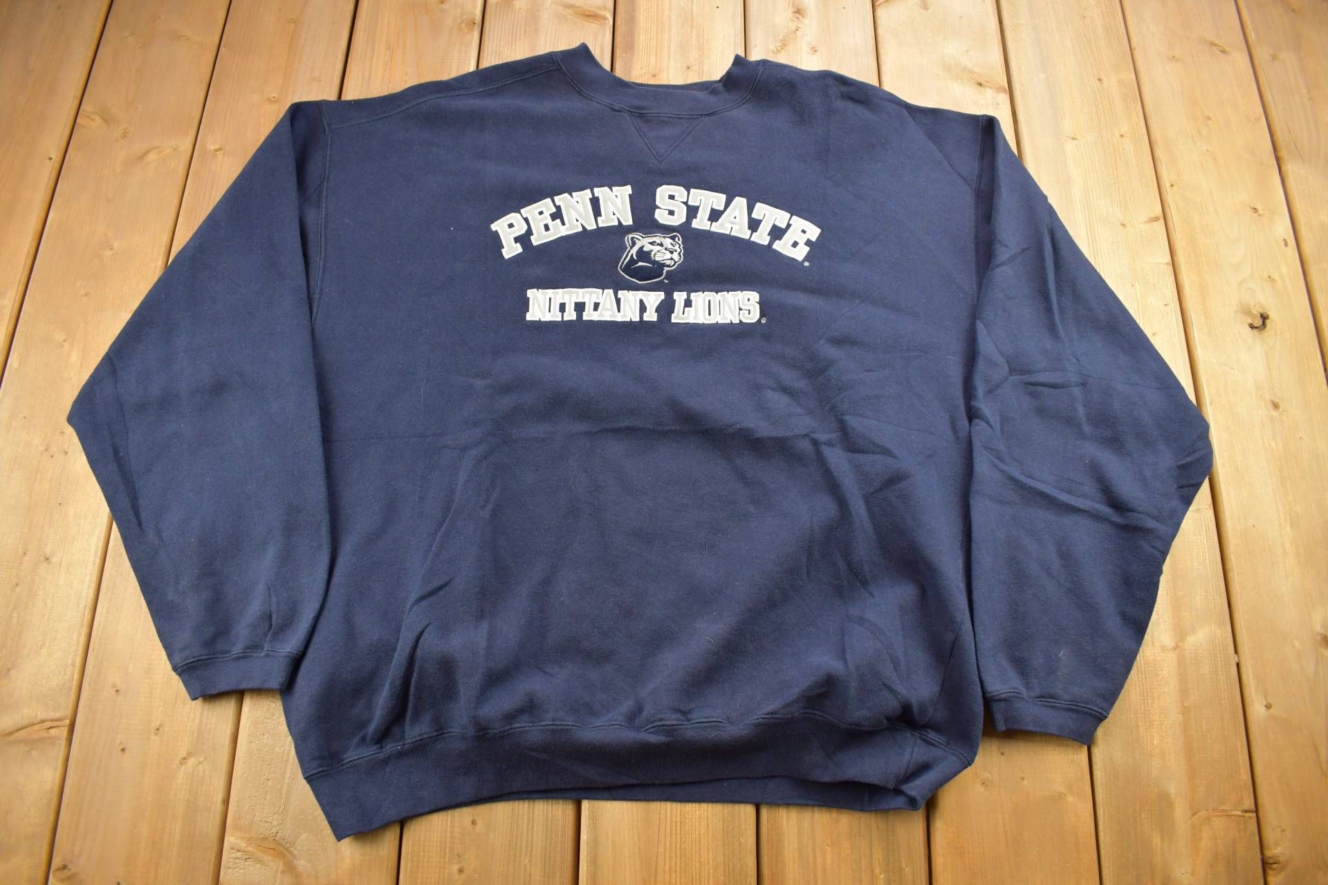 Vintage 1990Er Jahre Penn State University Nittany Lions Collegiate Crewneck/Bestickt Ncaa Sweatshirt Sportbekleidung Americana von Lostboysvintage