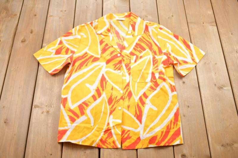 Vintage 1990S Russ Urlaubs Kurzarm Hemd Mit Blumenmuster/Graphisch Streetwear Retro 90S Made in Usa von Lostboysvintage