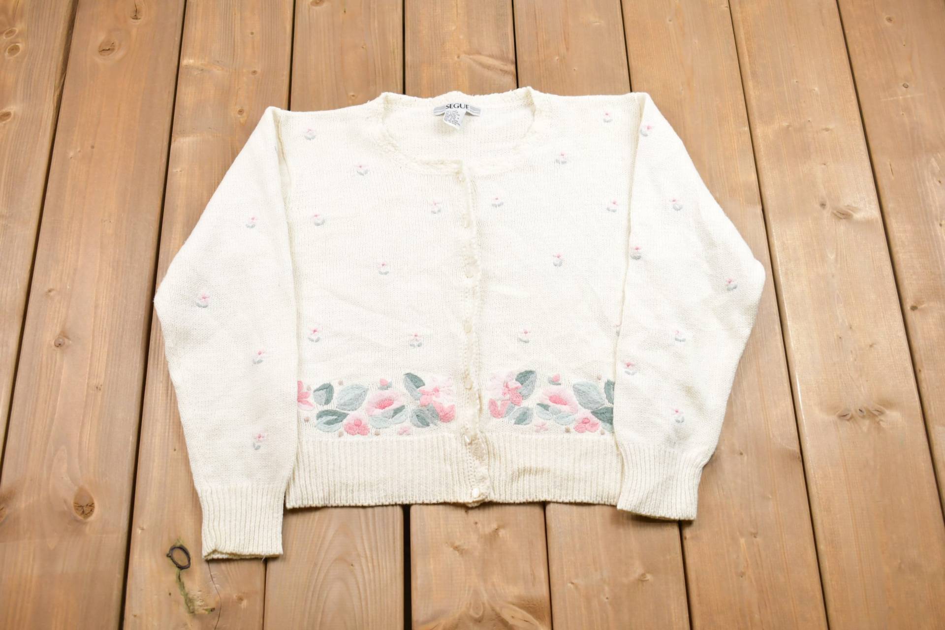 Vintage 1990Er Jahre Segue Floral Cardigan Pullover/Button Up Bestickt Damen von Lostboysvintage