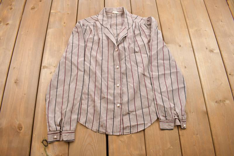 Vintage 1990Er Jahre Button Up Shirt/Made in Usa Damen Abstraktes Muster Freizeithemd Formelles Hemd von Lostboysvintage