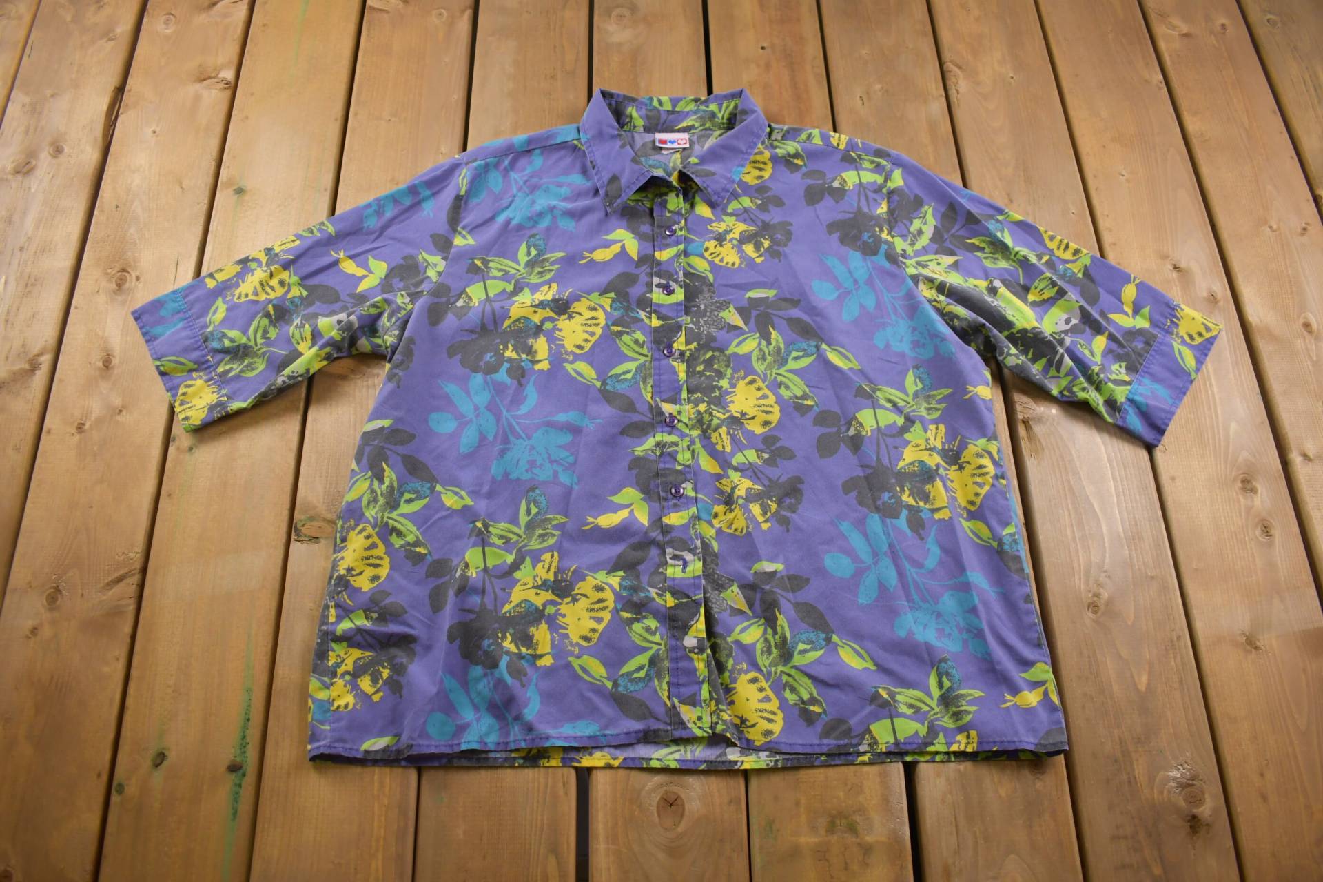 Vintage 1990Er Jahre American Sweetheart Tropical Button Up Shirt/90Er True Abstraktes Muster Freizeitshirt Urlaub von Lostboysvintage