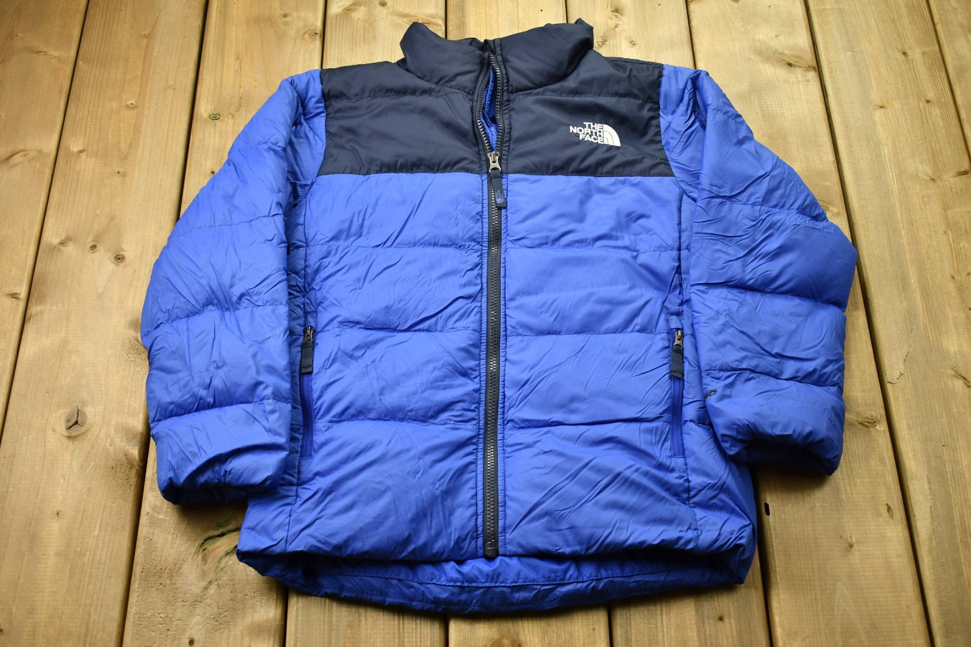 Vintage 1990Er Jahre The North Face Kinder Pufferjacke/Gänsedaunenfüllung Bubble Jacke Winter Streetwear 90Er von Lostboysvintage