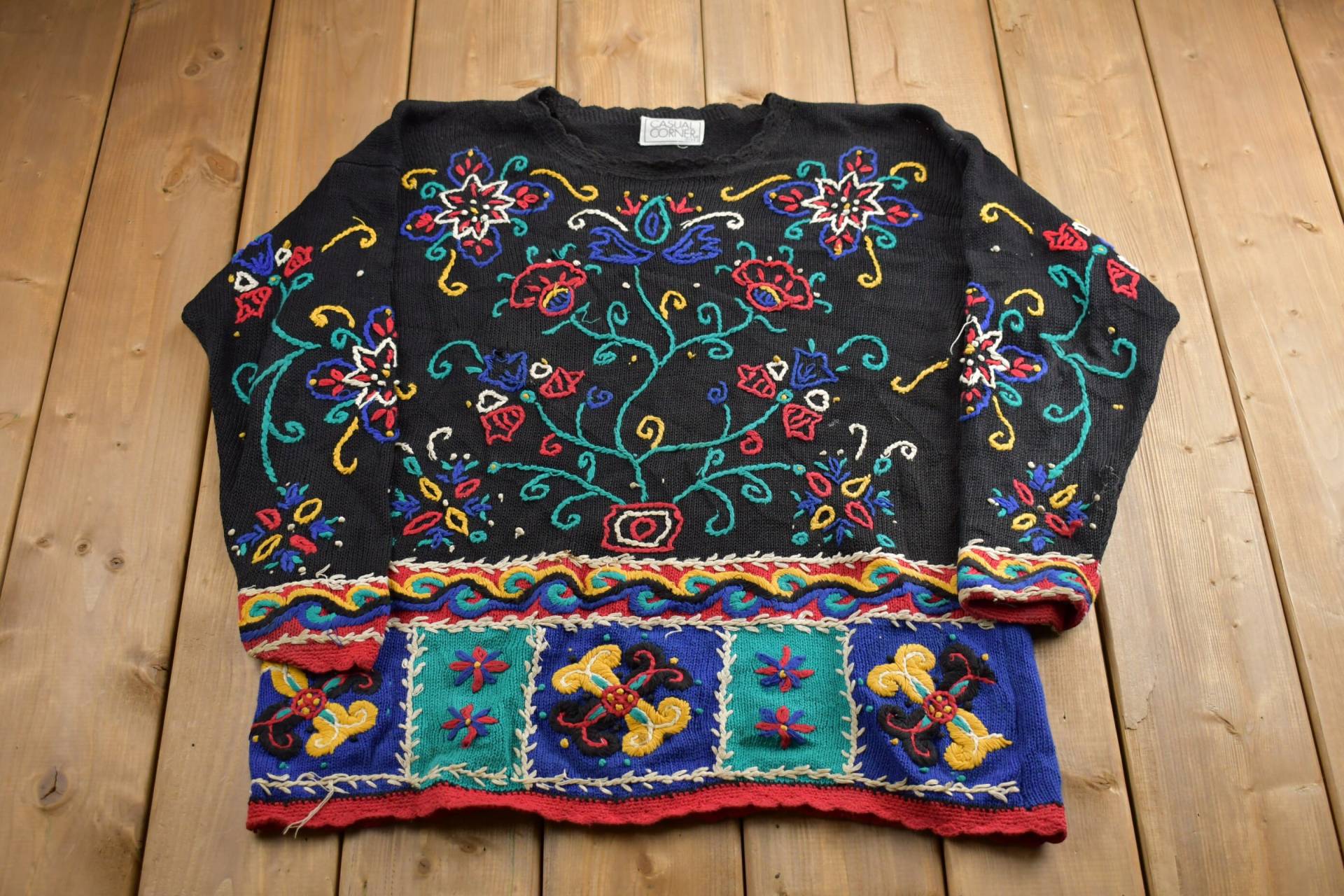 Vintage 1993 Lässige Ecke Blumen Stickerei Strickpullover/90Er Jahre Rundhals Muster Pullover Outdoor Handgestrickt All Over Print von Lostboysvintage