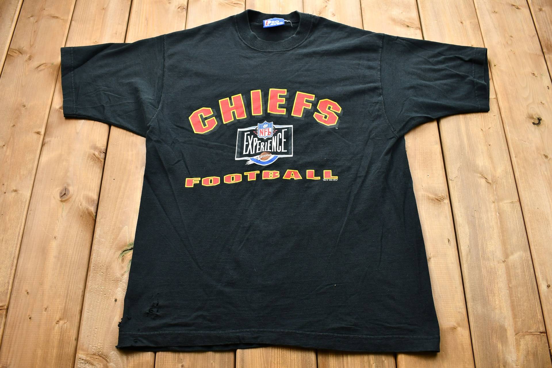 Vintage 1995 Distressed Kansas City Chiefs T-Shirt/Nfl 90Er Streetwear Athleisure Sportswear Made in Usa von Lostboysvintage