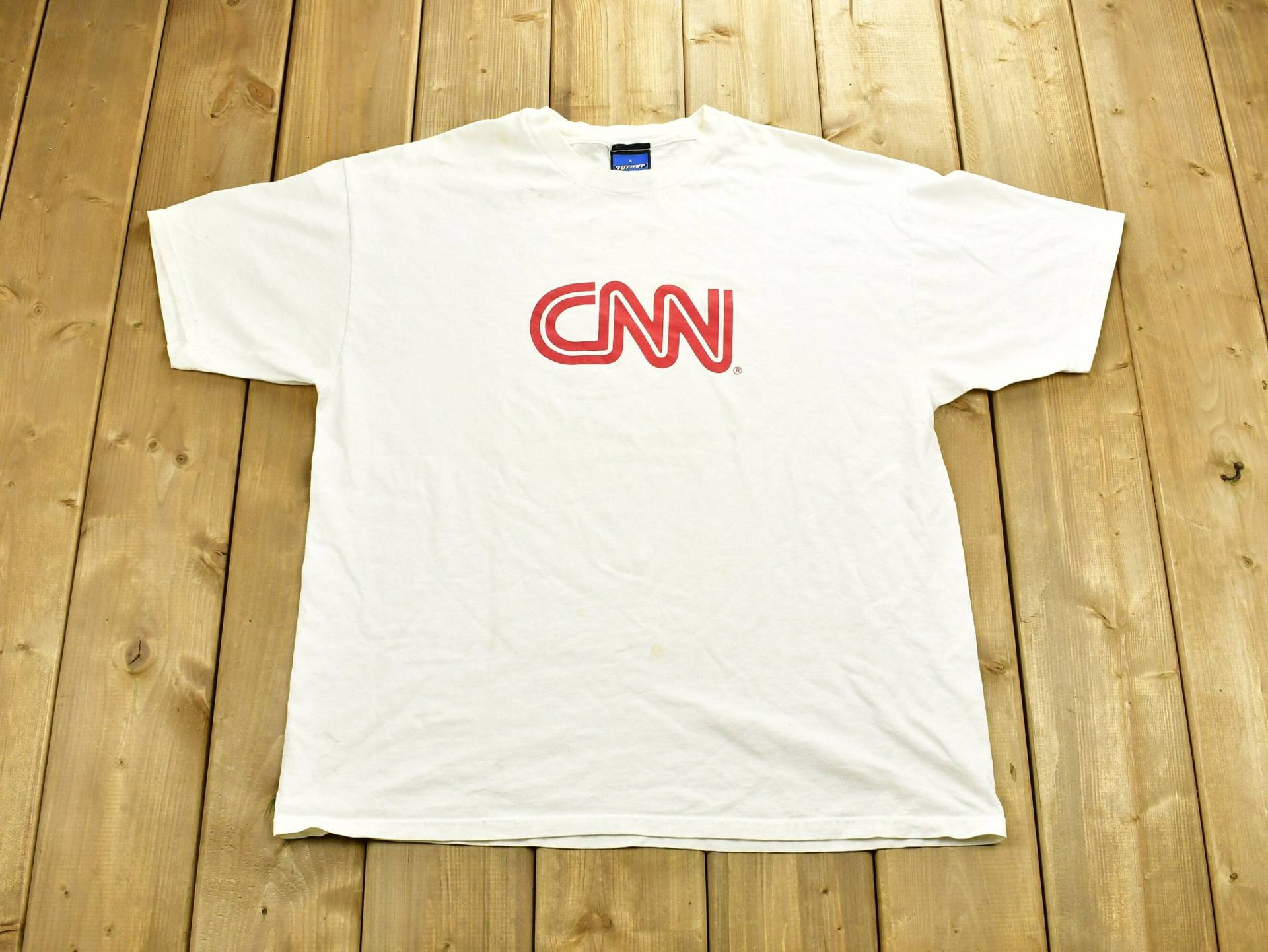 Vintage 90Er Cnn News Station Grafik T-Shirt/80Er Jahre Streetwear Retro Stil Einzelstich Made in Usa von Lostboysvintage