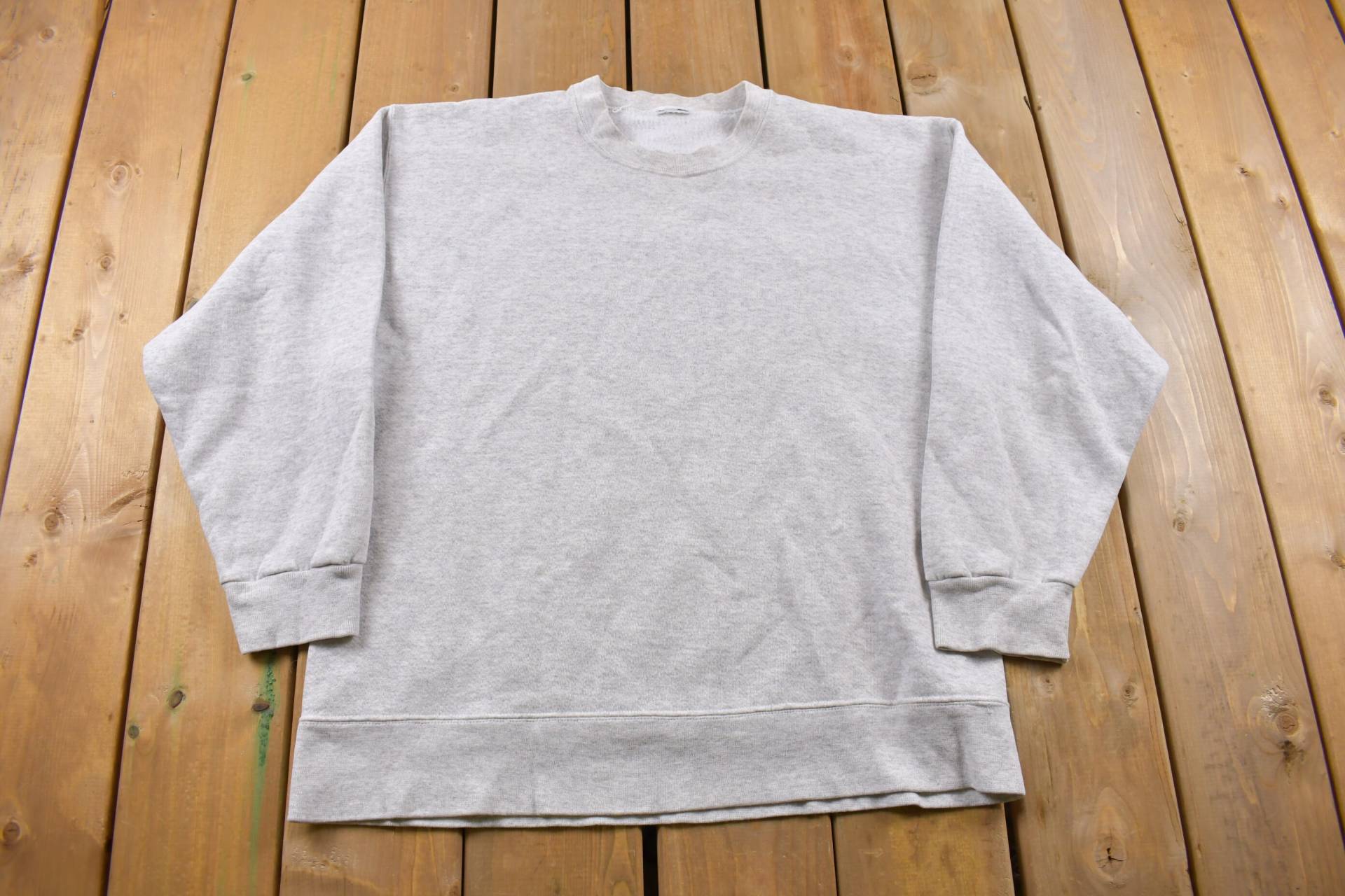 Vintage 90Er Graues Sweatshirt Mit Rundhalsausschnitt/Unbranded 90S Crewneck Made in Usa Essential Streetwear von Lostboysvintage