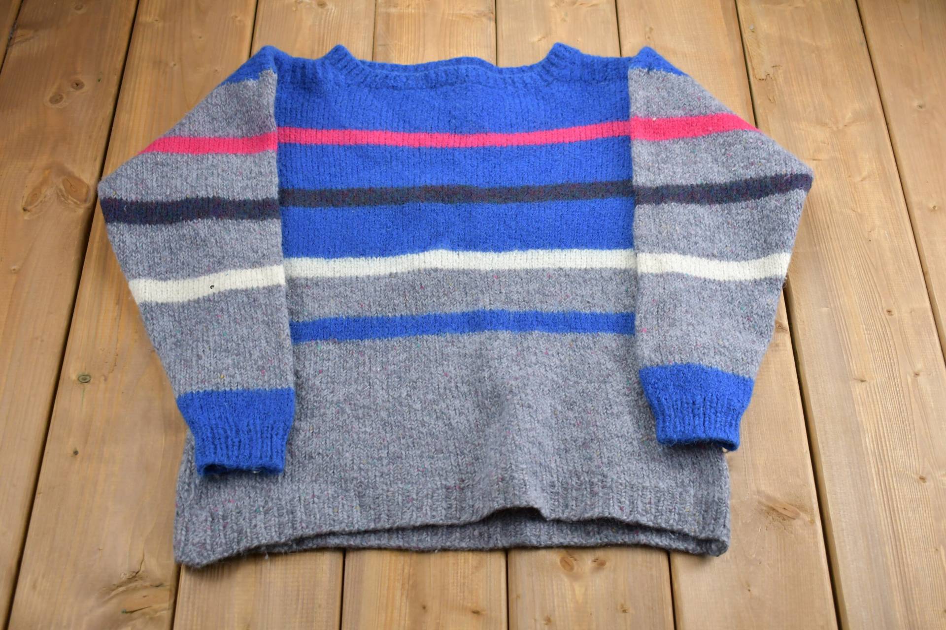 Vintage 90Er Jahre Gestreifter Strickpullover/Rundhals Musterpullover Outdoor Handgestrickt Pullover von Lostboysvintage