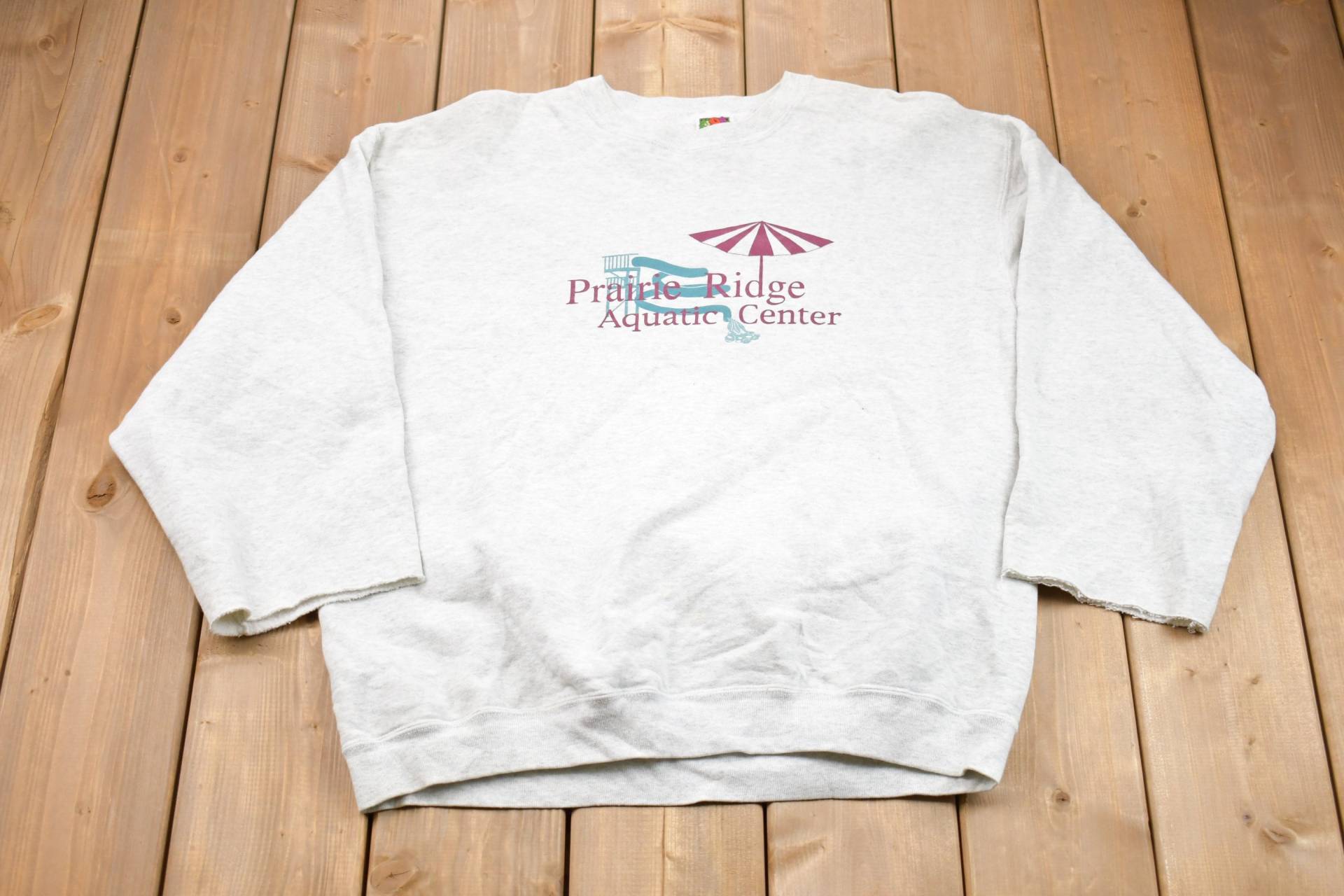 Vintage 1990Er Prairie Ridge Aquatic Center Crewneck Sweatshirt/90Er Souvenir Athleisure Streetwear Reisen Und Tourismus von Lostboysvintage