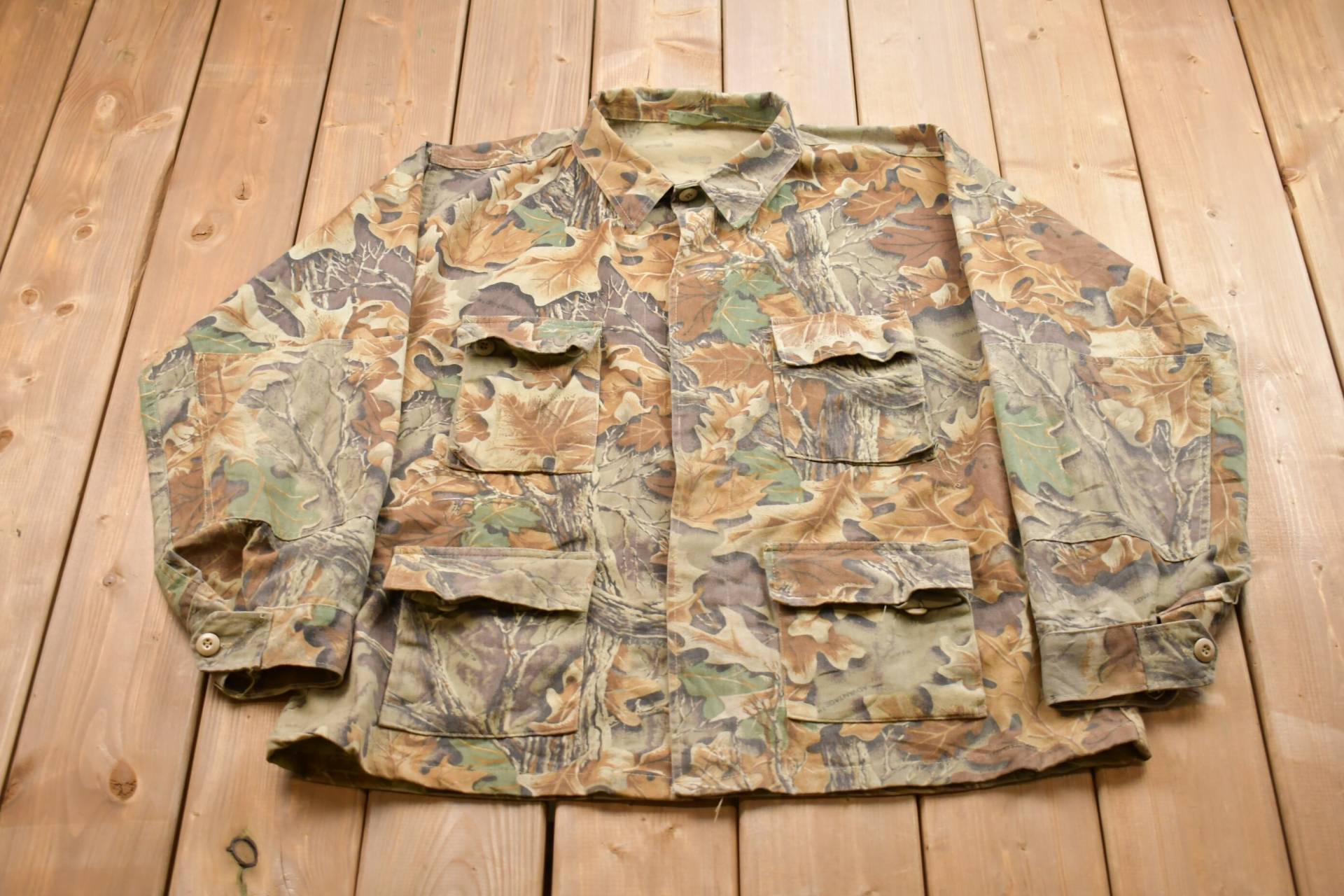 Vintage 1990Er Real Tree Camo Button Up Shirt/Flanell Freizeitkleidung Arbeitskleidung Muster von Lostboysvintage