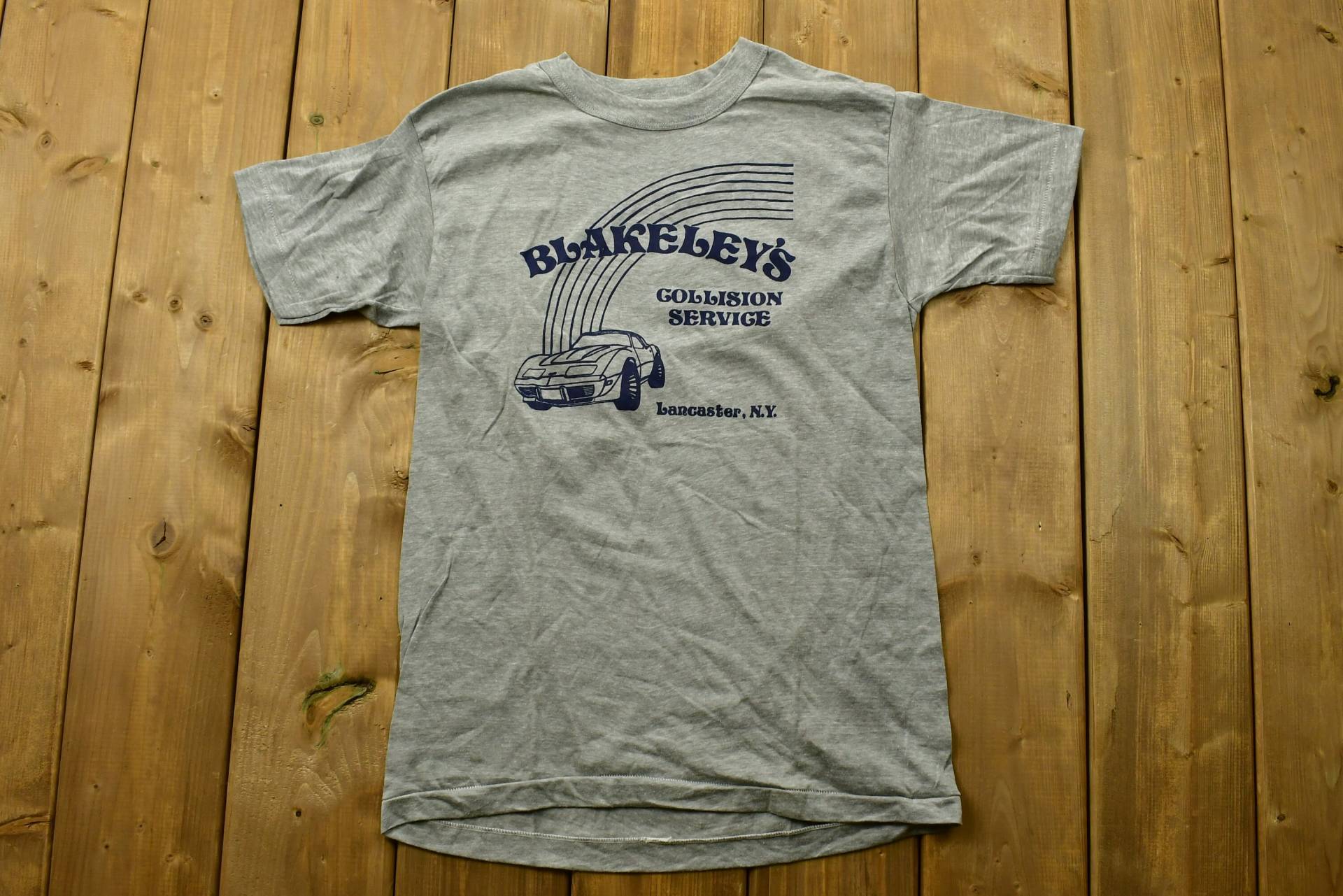 Vintage Blankeley's Collision Service Single Stitch T-Shirt/Made in Usa Grafik 80Er 90Er Jahre Streetwear Retro Style Vintage Blankeley's Collision Service Single Stitch T-Shirt/Made in Usa Grafik 80Er 90Er Jahre Streetwear Retro Style von Lostboysvintage