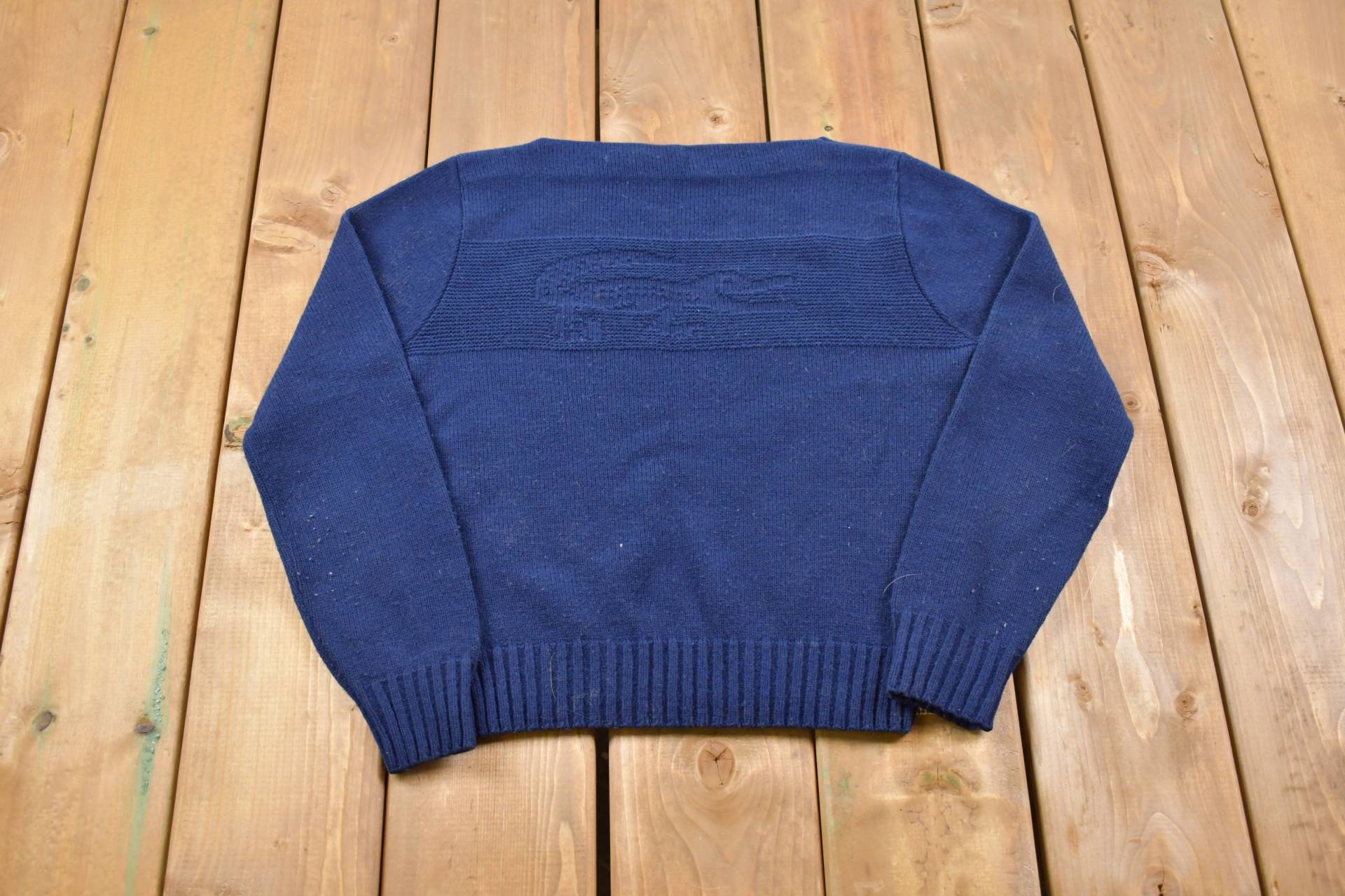 Vintage Lacoste Geprägtes Logo Strickpullover/90Er Jahre Rundhals Damen Muster Pullover Outdoor Sweatshirt von Lostboysvintage