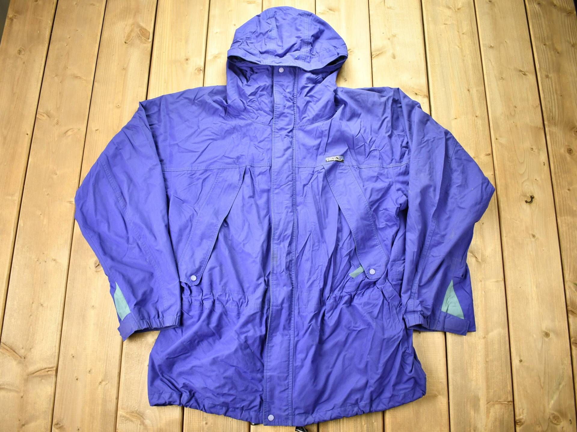 Vintage Patagonia Lila Windjacke Regenjacke/Outdoorsman Streetwear Jacke von Lostboysvintage