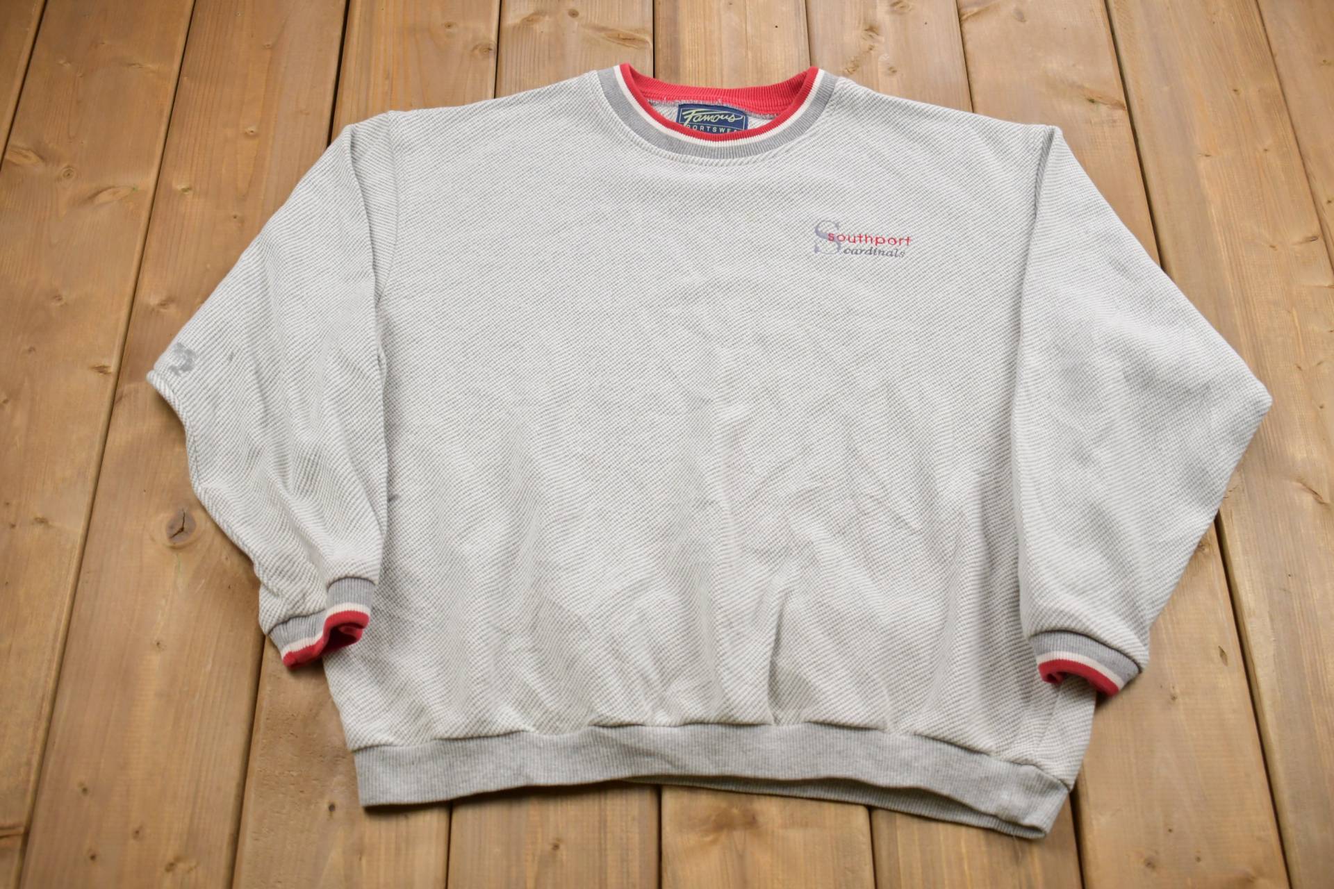 Vintage 1990Er Southport Cardinals Besticktes Logo Crewneck Sweatshirt/90Er Souvenir Athleisure Streetwear Sportbekleidung von Lostboysvintage