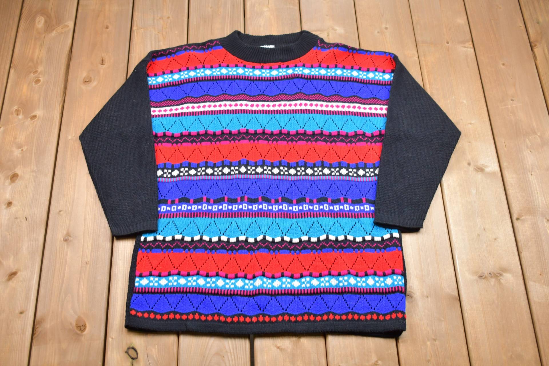 Vintage Gestrickter Village Fair Gestreifter Pullover/Made in Usa 90Er Jahre Rundhalsausschnitt Musterpullover Outdoor Sweatshirt von Lostboysvintage