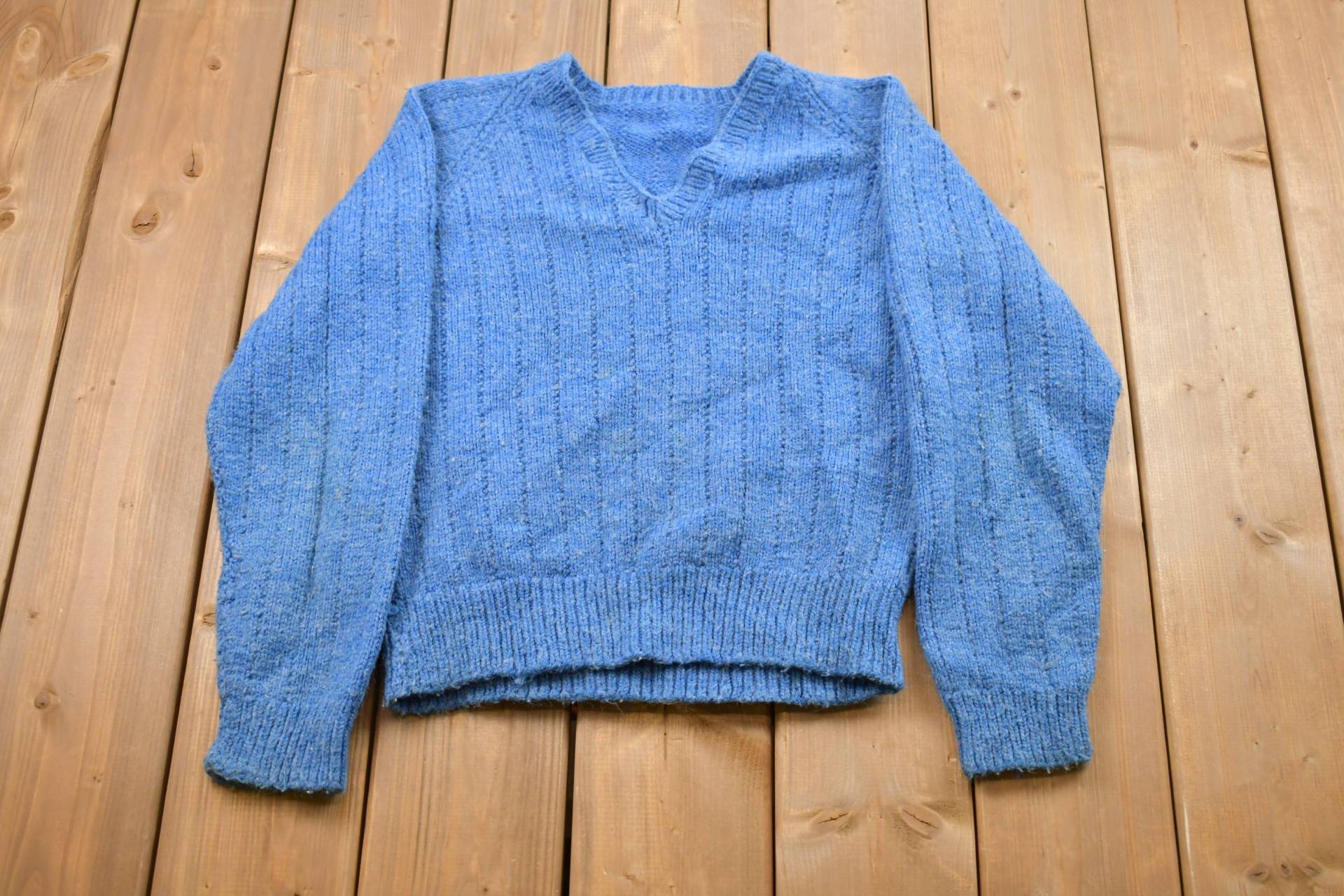 Vintage Strickpullover Mit V-Ausschnitt/Made in Usa 90Er Jahre Rundhalsausschnitt Muster Pullover Handgestrickt Sweatshirt Vintage Strickpullover Mit V-Ausschnitt/Made in Usa 90Er Jahre Rundhalsausschnitt Muster Pullover Handgestrickt Sweatshirt von Lostboysvintage
