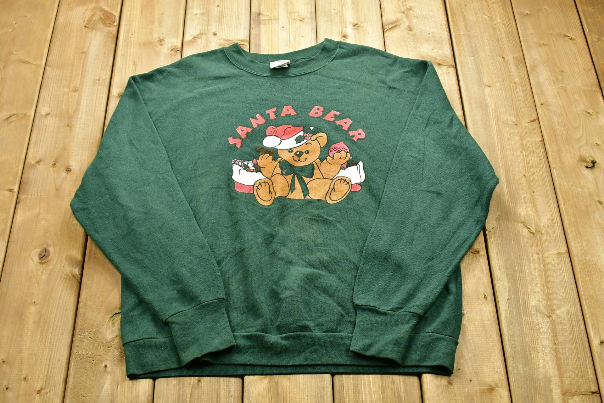 Vintage Weihnachtsbär-Pullover, 90Er Jahre Urlaub Mit Rundhalsausschnitt, Winterkleidung, Festlicher Teddy Grafikdruck von Lostboysvintage