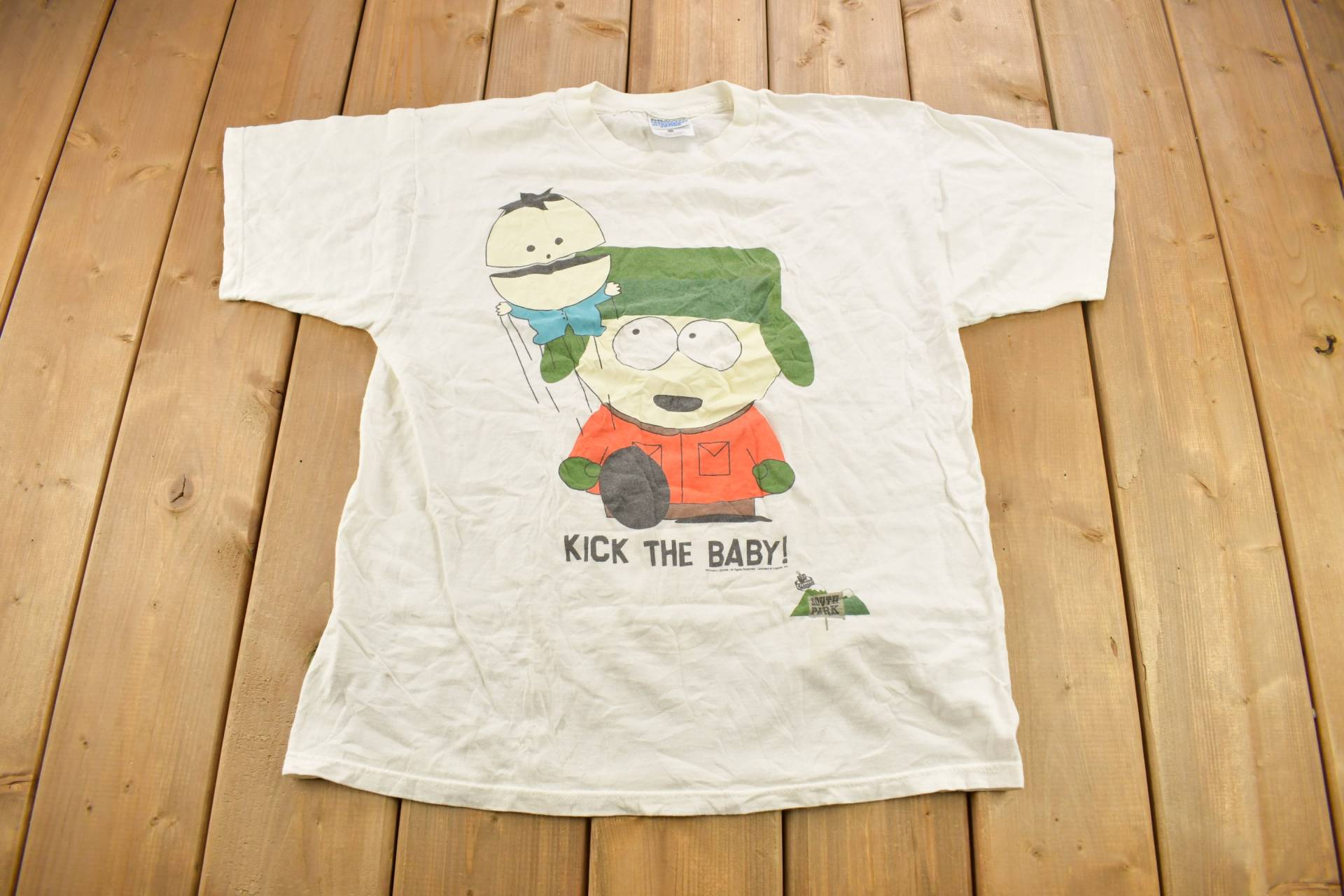 Vintage Y2K South Park Kick The Baby Grafik T-Shirt/Cartoon Promo Print Comedy Central Streetwear Tv Shirt von Lostboysvintage