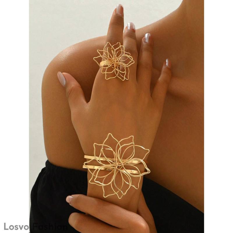 Golddraht Blumen Schmuck Set - Armreif Und Statement Ring von LosvoSeller