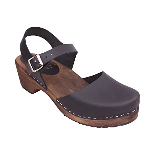 Lotta From Stockholm Low Wood Clog Sandale mit niedrigem Absatz Fuer Damen | Mar-Jane-Stil-Schuh Clogs Handgefertigt in Schweden mit braunem Erlenholz Basis und Echtes Leder | Schwarz Größe 38 von Lotta From Stockholm