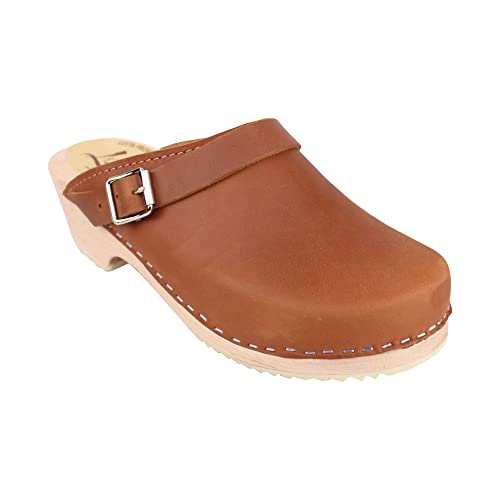 Lotta From Stockholm - Schwedenclogs mit Riemen - klassischer Stil - braunes geöltes Nubukleder - Größe EUR 38 Lotta From Stockholm - Schwedenclogs mit Riemen - klassischer Stil - braunes geöltes Nubukleder - Größe EUR 38 von Lotta From Stockholm
