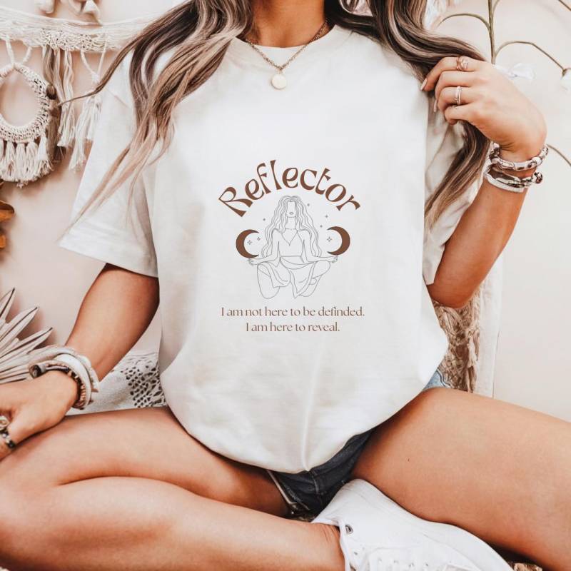 Reflector Shirt | Astrologie Human Design Typen Tshirt Oversized T-Shirt Energy Types Spiritual Reflektorin von LottaCreative