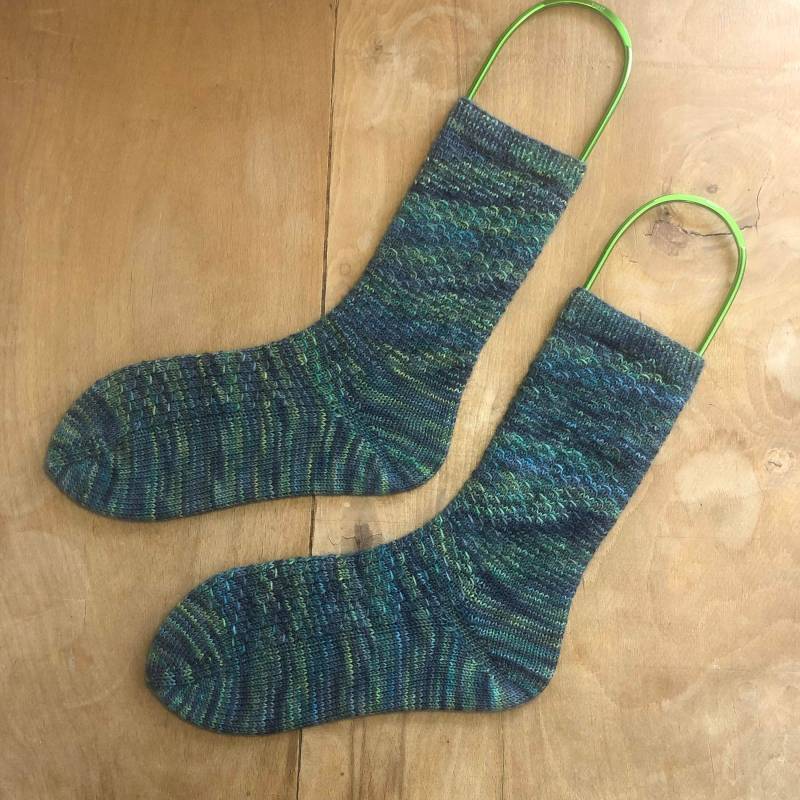 Mustersocken, Handgestrickte Socken, Kuschelsocken | 38/39 von Lottaisknitting