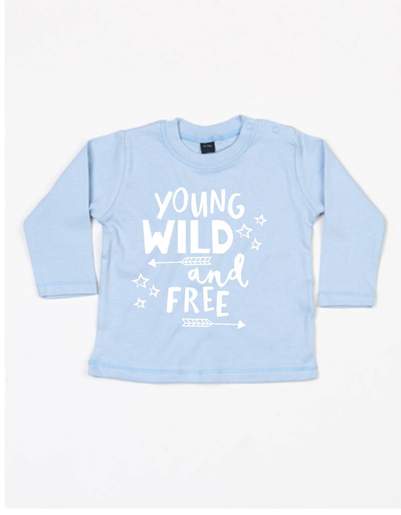 Longsleeve Young Wild & Free Hellblau Longsleeve Young Wild & Free Hellblau von LottasFashion