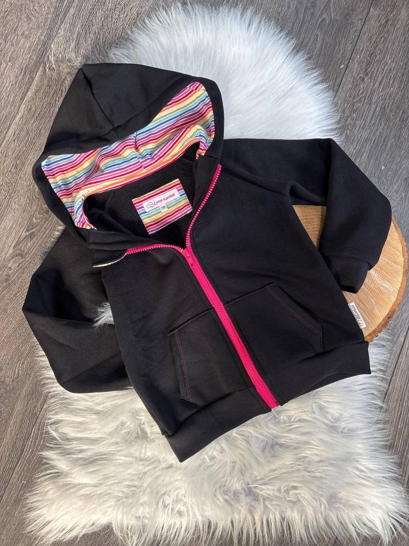 Sweatjacke Gr. 116 Schwarz Regenbogen von LotteKarliese