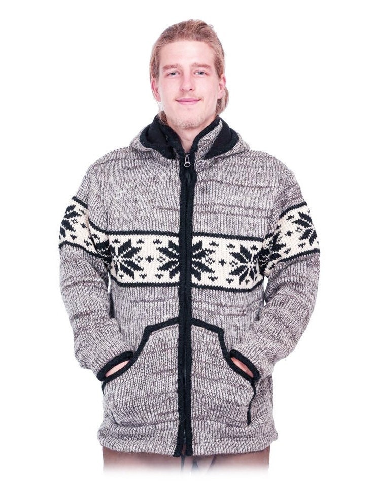 Handgemachter Wollpullover Mit Fleecefutter Und Kapuze Aus Nepal von LotusCraftAndFashion