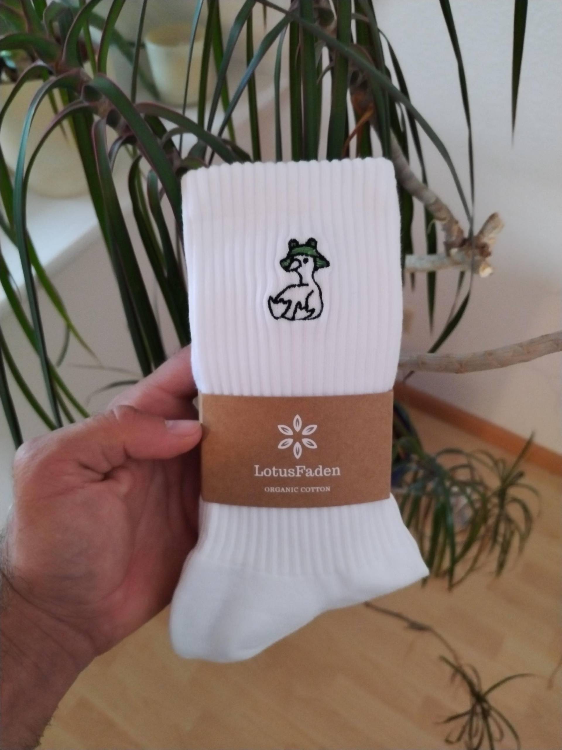 Socken Bestickt Mit Einer Ente | Anglerente | Tennissocken Bio Baumwolle Größe 37-44 Made in Eu Weiß Socken Bestickt Mit Einer Ente | Anglerente | Tennissocken Bio Baumwolle Größe 37-44 Made in Eu Weiß von LotusFaden