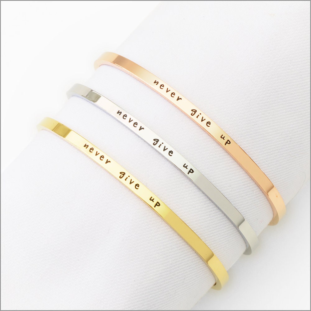 3mm Never Give Up Armreif Manschette Armband 3mm Never Give Up Armreif Manschette Armband von LotusLionDesign