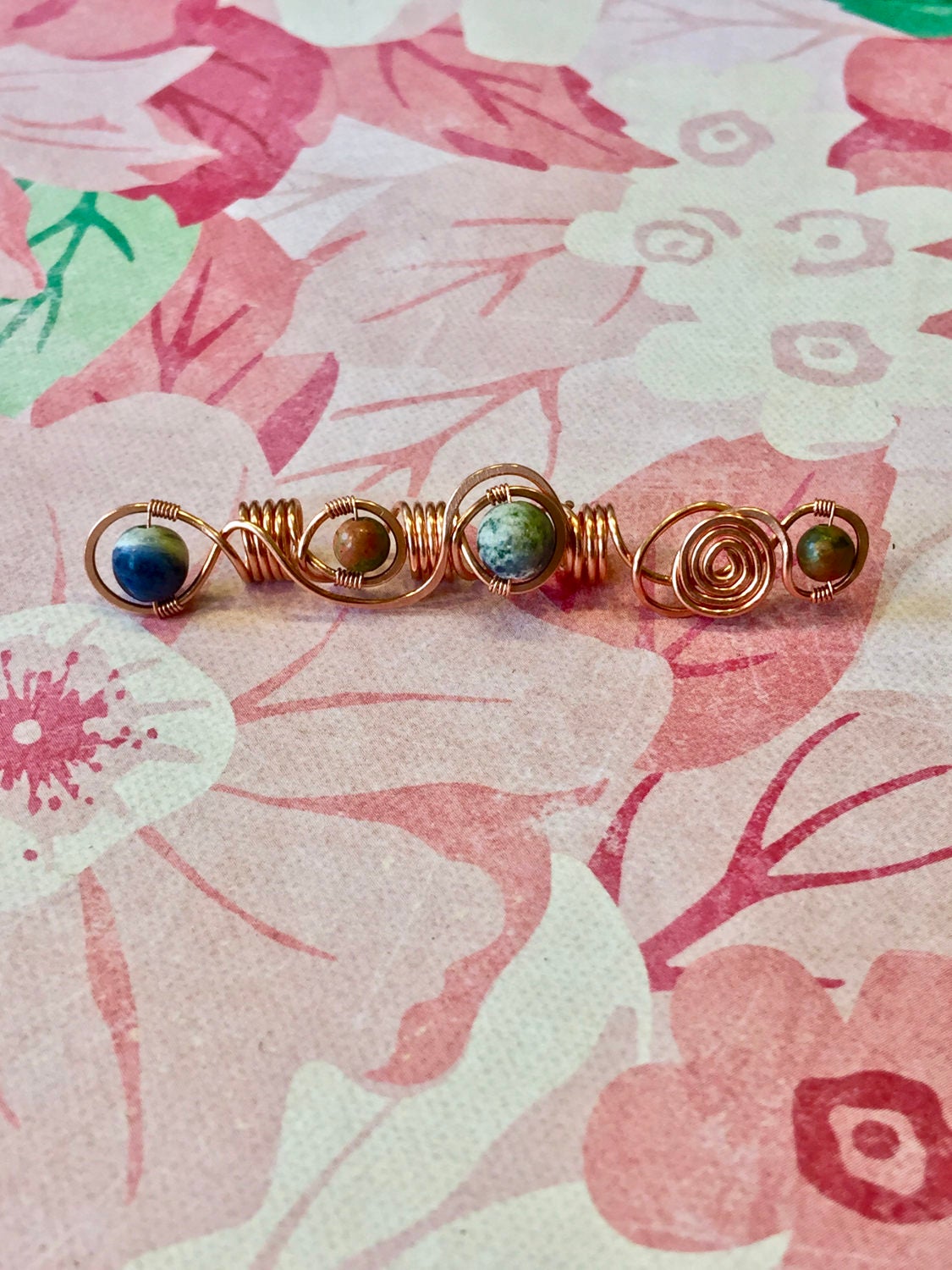 Allmähliche Segnungen Loc Schmuck Edelsteine Dreadlock Verzierung Haar-Accessoires Allmähliche Segnungen Loc Schmuck Edelsteine Dreadlock Verzierung Haar-Accessoires von LotusMoonCo