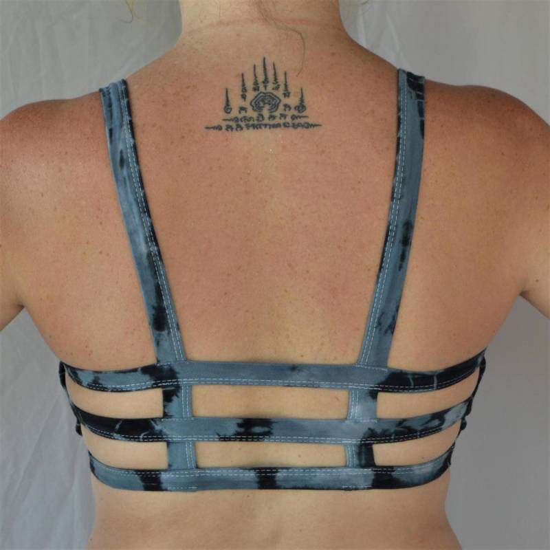 Sodalite Tie Dye Trinitie Bralette, Blau Gefärbter Baumwoll Bh Mit 3 Horizontalen Trägern Am Rücken von LotusTribeClothing