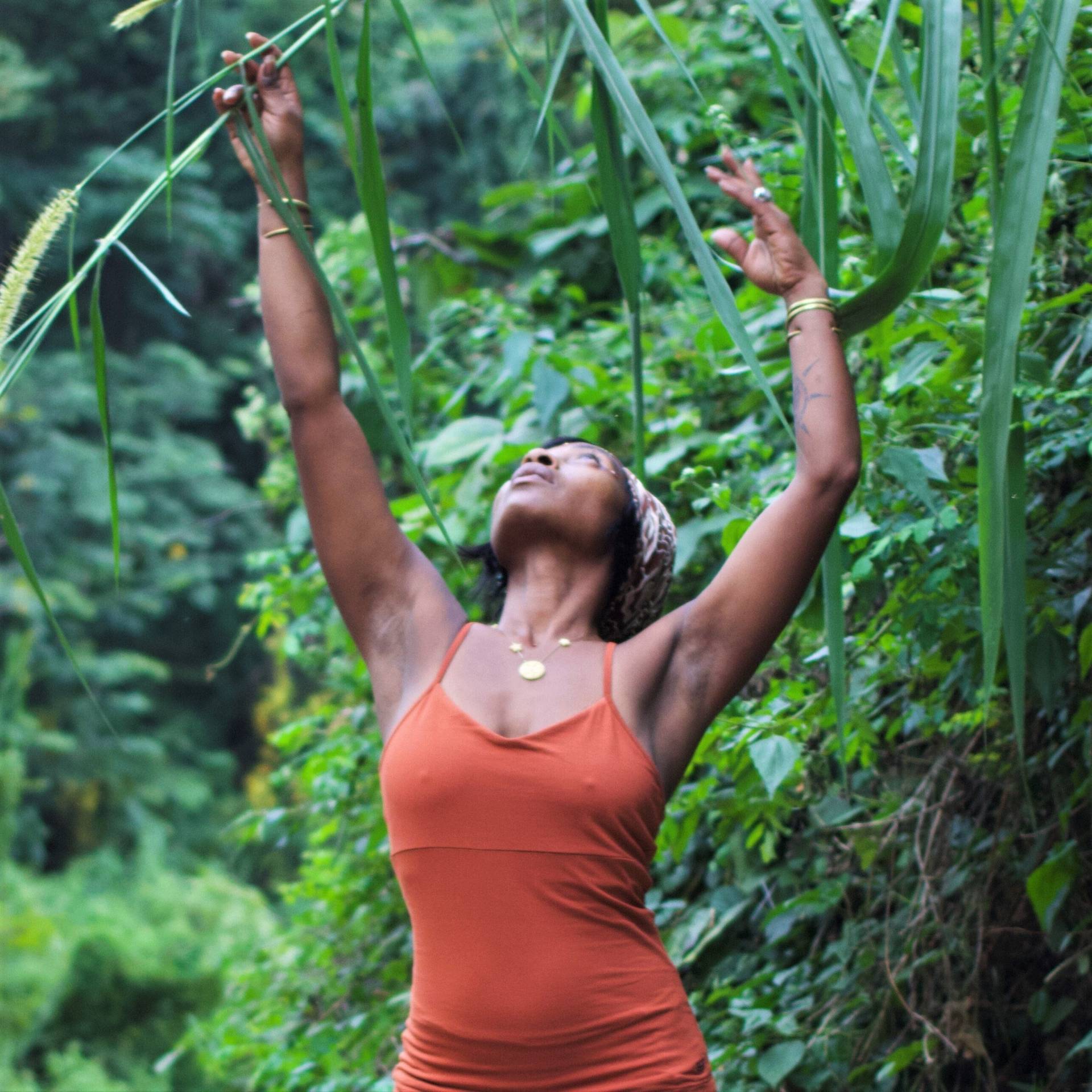 Rost Ananda Tank Von Lotus Tribe Mit Integriertem Bh/Yoga Übungs Top Basic Rust Frauen von LotusTribeClothing