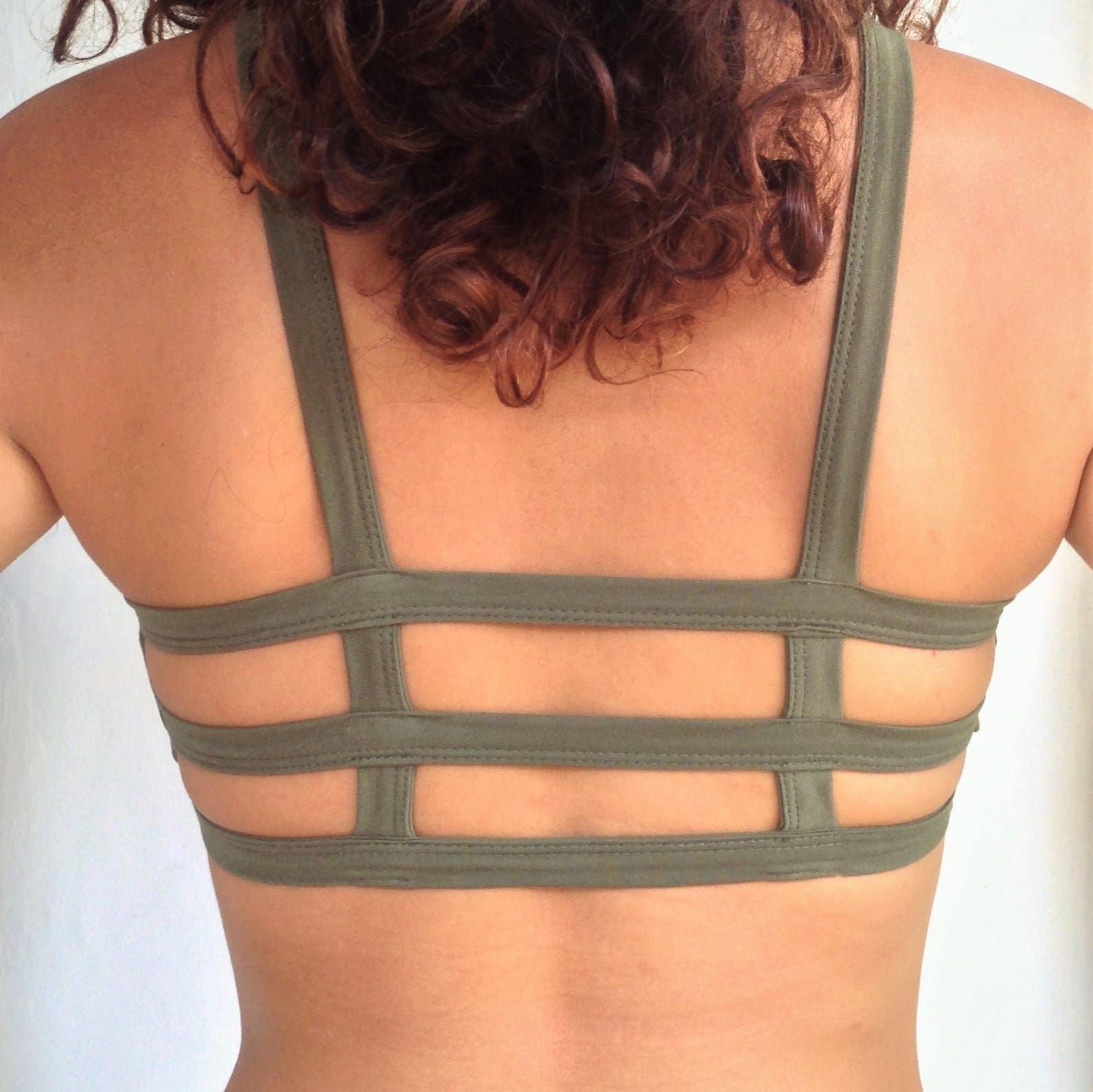 Sage Dreieinigkeit Bralette Grüner Baumwoll Bh Mit Riemchen Am Rücken Von Lotus Tribe von LotusTribeClothing