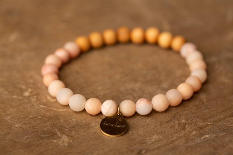 Edelstein Armband Damen Aventurin Yoga Schmuck Edelsteinschmuck Geschenk Setheilstein Sandelholz Freundschaftsarmband Affirmationskarten von Lotuslicht