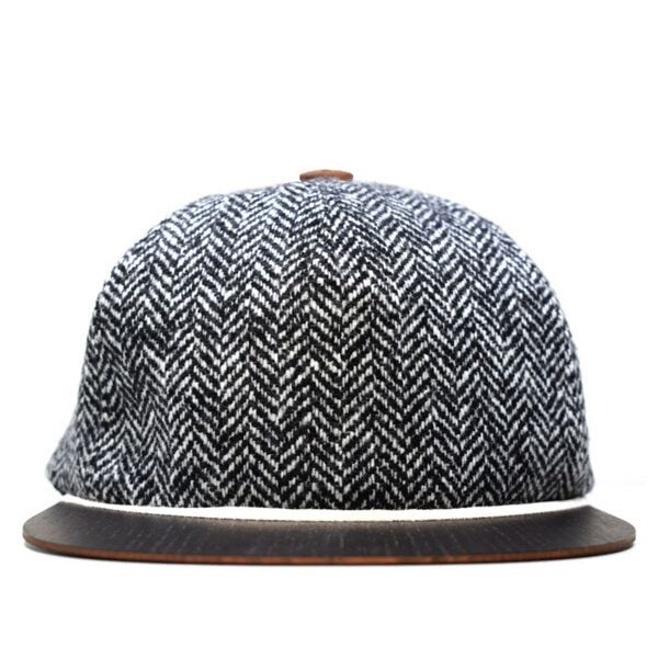 Lou-i Tweed Cap mit edlem Holzschild Made in Germany - Sehr bequeme Wintercap von Lou-i