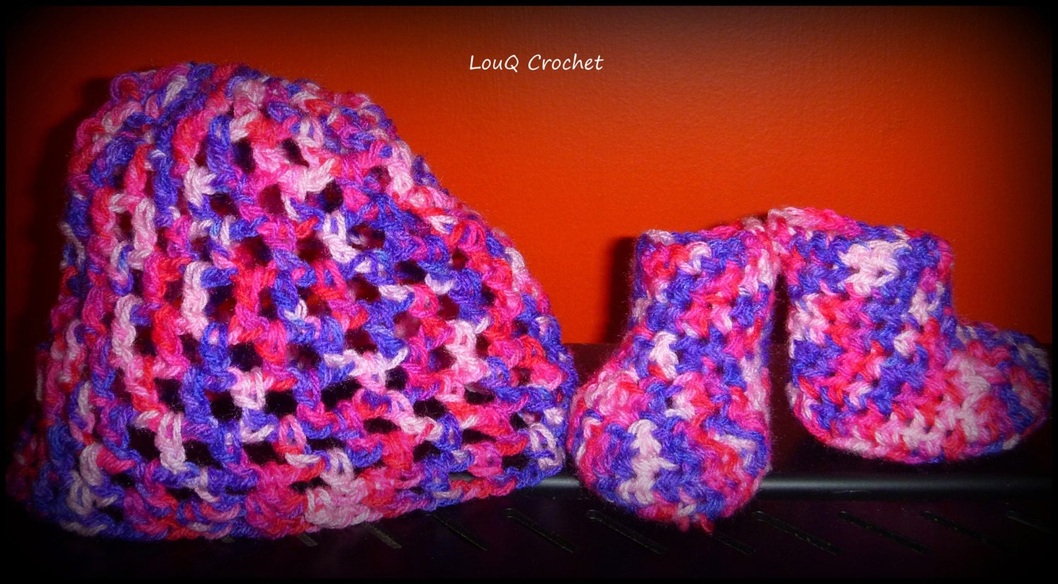 Babystiefel Und Mütze von LouQCrochet