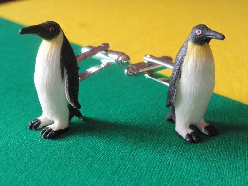 Kaiser Pinguin Manschettenknöpfe, Reversstifte, Krawattenstangen, Ohrringe, Schmuck Und Accessoires von LoudCufflinks