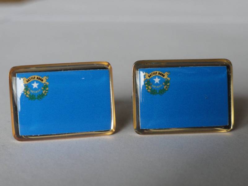 Nevada State Flag Manschettenknöpfe, Reversnadeln, Krawattenstangen, Ohrringe, Schmuck Und Accessoires von LoudCufflinks