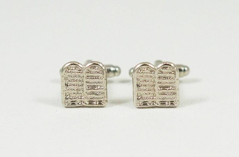 Zehn Gebotene Manschettenknöpfe, Reversnadeln, Krawattenstangen, Ohrringe, Schmuck Und Accessoires von LoudCufflinks